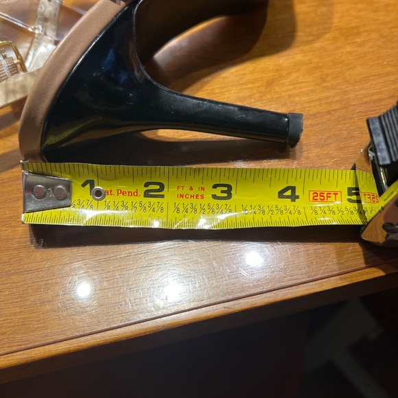 BCBG Black Patent & Tan Studded slingback heels Sz 9 - Picture 7 of 12